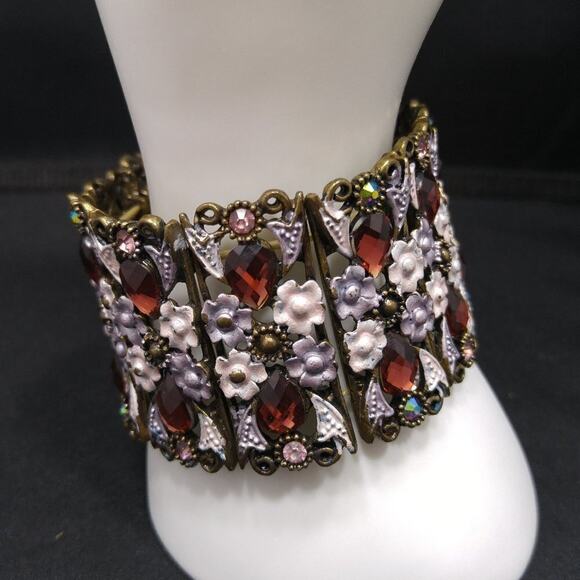 Floral White Enamel Plum Pink AB Blue Rhinestones Stretch Bracelet, 7 Inches - Picture 1 of 7